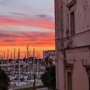 https://cassari-upartments.palermohotels.org